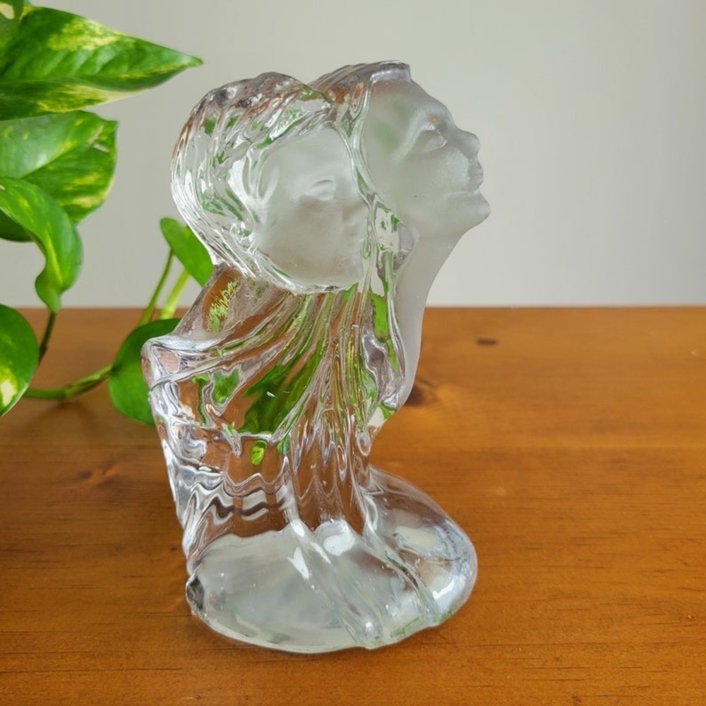 Crystal Art Glass Two Heads Couple Paperweight Figurine